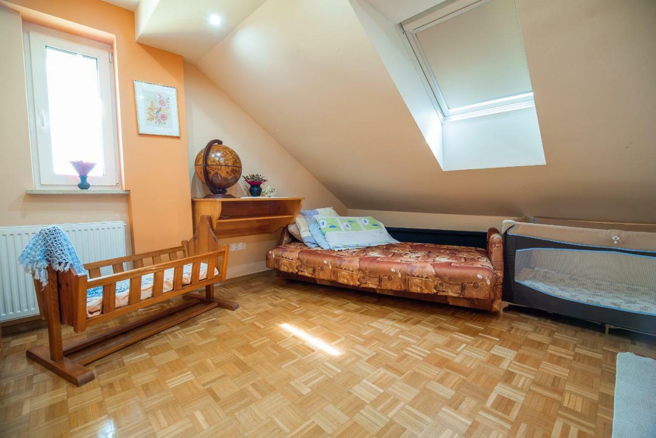 Luxury Apartment Ana With Hot Tub Visnja Gora Extérieur photo